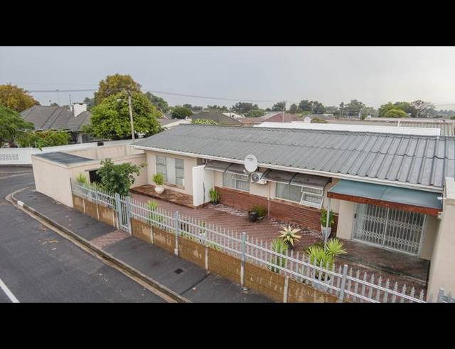 5 BEDROOM HOUSE FOR SALE IN DE KUILEN